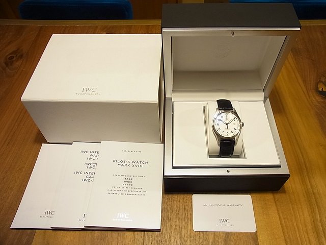 IWC パイロットウォッチ マーク18 シルバー IW327002 - 腕時計専門店THE-TICKEN(ティッケン) オンラインショップ