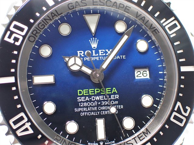 ロレックス ディープシー Dブルー Ref.126660 '20年購入 - 腕時計専門 ...