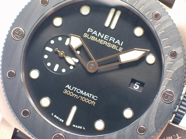 パネライ サブマーシブル ゴールドテック オロカーボ PAM01070 正規品