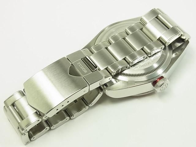 チューダー ブラックベイ バーガンディベゼル ブレス Ref.79230R