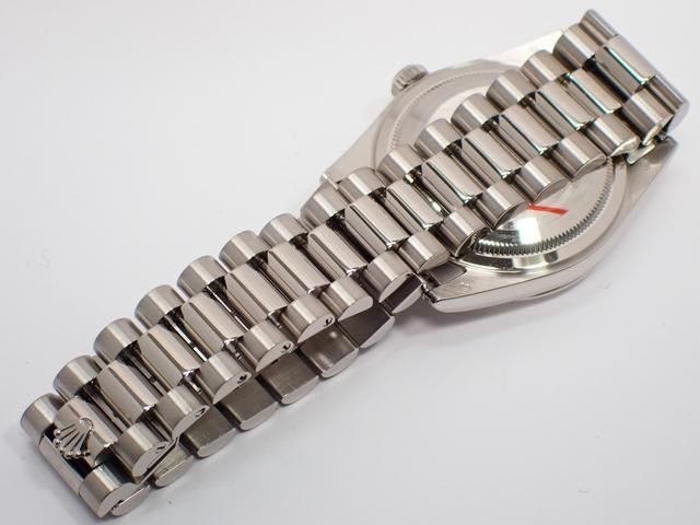 ロレックス デイデイト 18KWG シルバー文字盤 118239 正規品