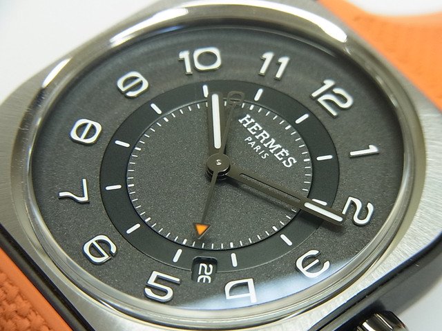 エルメス H08 39MM チタン/ラバー 正規品 - 腕時計専門店THE-TICKEN(ティッケン) オンラインショップ