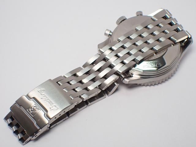 ブライトリング ナビタイマー ファイターズ クロノグラフ アイボリー