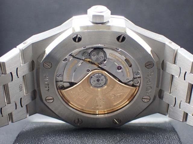 オーデマ・ピゲ ロイヤルオーク 37MM ベゼルダイヤ ブルー オーデマ・ピゲ ロイヤルオーク 37MM ベゼルダイヤ ブルー