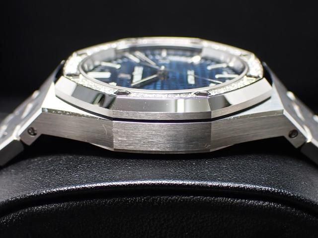 オーデマ・ピゲ ロイヤルオーク 37MM ベゼルダイヤ ブルー - 腕時計