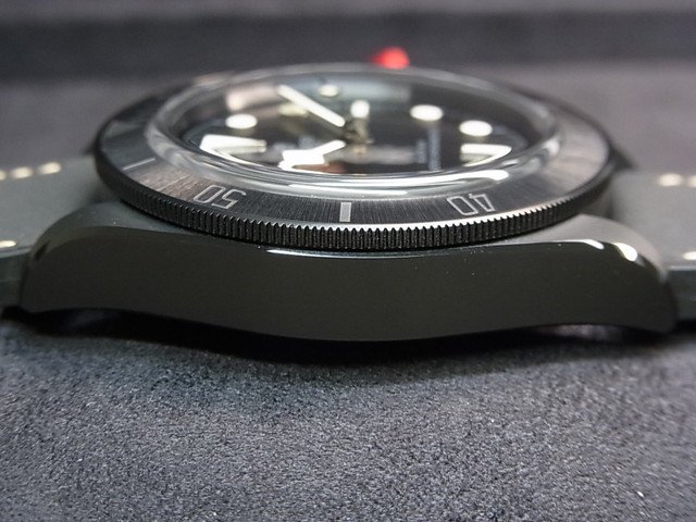 チューダー ブラックベイ・セラミック 41MM 79210CNU - 腕時計専門店THE-TICKEN(ティッケン) オンラインショップ
