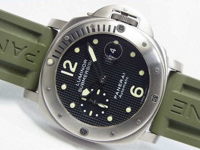 パネライ ルミノール・サブマーシブル チタン PAM00025 D番 - 腕時計