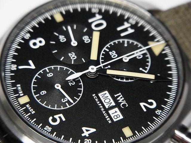 IWC　パイロット・ウォッチ クロノグラフ　IW377724　正規品 - 腕時計専門店THE-TICKEN(ティッケン) オンラインショップ