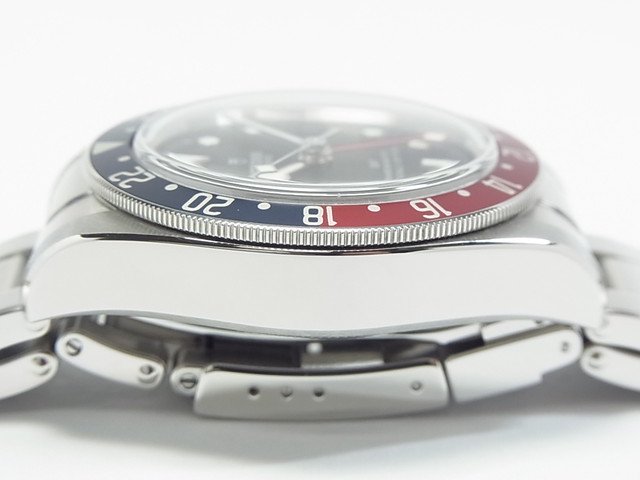 チューダー ブラックベイ・GMT Ref.79830RB レザーストラップ/Dバックル付 - 腕時計専門店THE-TICKEN(ティッケン)  オンラインショップ