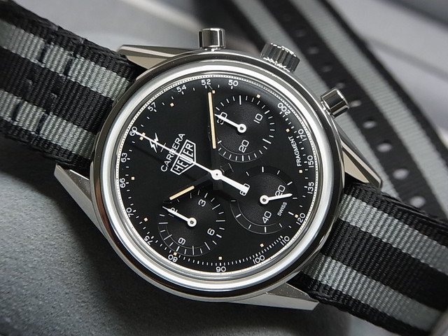 タグホイヤー  カレラ ホイヤー02 フラグメント 腕時計