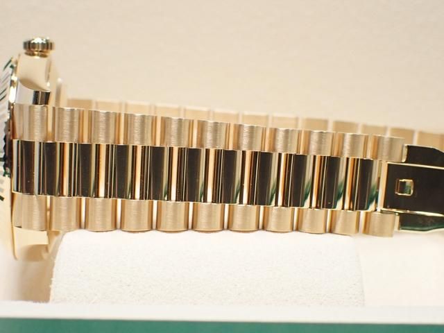 ロレックス デイデイト40 18KYG シルバーローマン 228238 未使用 ロレックス デイデイト40 18KYG シルバーローマン 228238 未使用