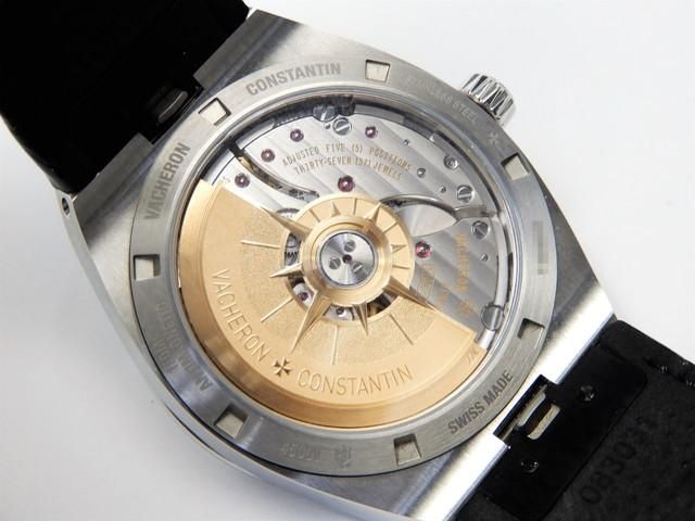 ヴァシュロン・コンスタンタン オーバーシーズ ブラック 41MM