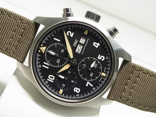 IWC パイロットウォッチ・クロノグラフ スピットファイア IW387901 ...