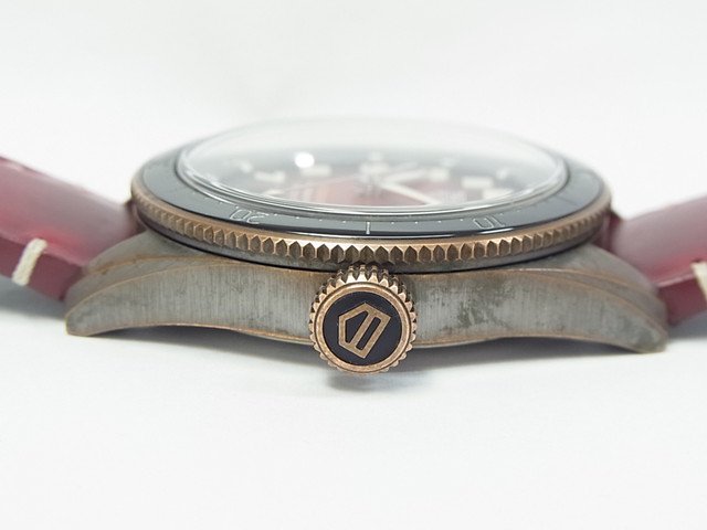 タグ・ホイヤー　オータヴィア　スぺシャルエディション　ブロンズ　42MM　WBE5192　正規品 - 腕時計専門店THE-TICKEN(ティッケン)  オンラインショップ