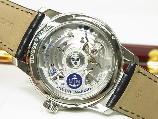 ユリス・ナルダン マリーン トリピュール 42MM ホワイト文字盤