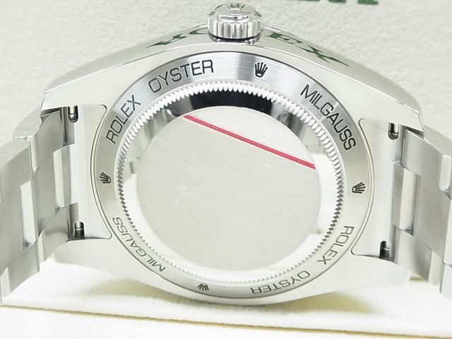 ロレックス ミルガウス ブラックダイヤル グリーンサファイア