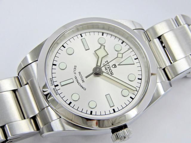 みつよつ 79500-0011 チューダー ブラックベイ