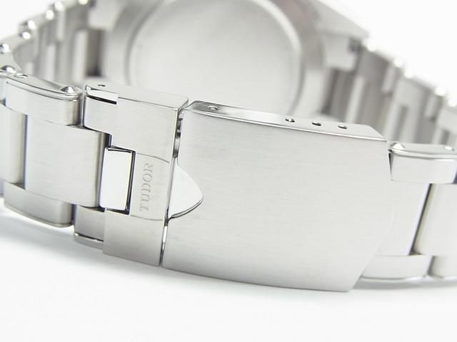 チューダー ブラックベイ・フィフティエイト 39MM ブルー文字盤