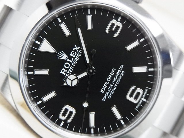ロレックス エクスプローラーI 39MM 後期型 Ref.214270 未使用品 保護シール付き - 腕時計専門店THE-TICKEN(ティッケン)  オンラインショップ