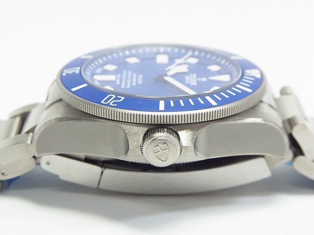 チューダー　ペラゴス　チタニウム　42MM　ブルー　Ref.25600TB　未使用品 - 腕時計専門店THE-TICKEN(ティッケン)  オンラインショップ