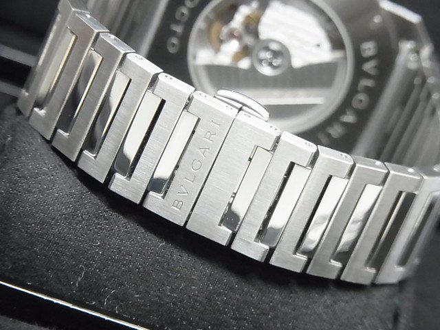 ブルガリ　オクト ローマ ウォッチ　41MM　グレー　SS×18KPG　正規品 - 腕時計専門店THE-TICKEN(ティッケン) オンラインショップ