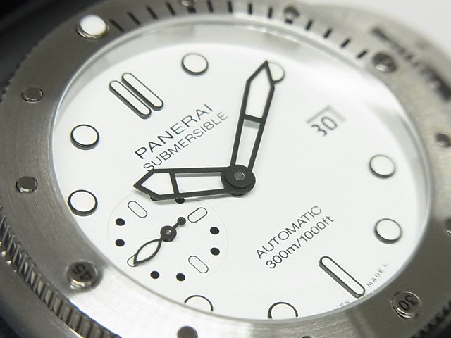 サブマーシブル ビアンコ Ref.PAM02223 未使用品 メンズ 腕時計