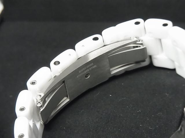 シャネル J12 パラドックス 38MM ホワイト＆ブラックセラミック