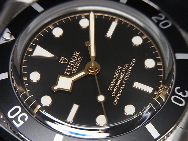 チューダー ブラック・ベイ 54 ブラックラバー 79000N - 腕時計専門店 ...