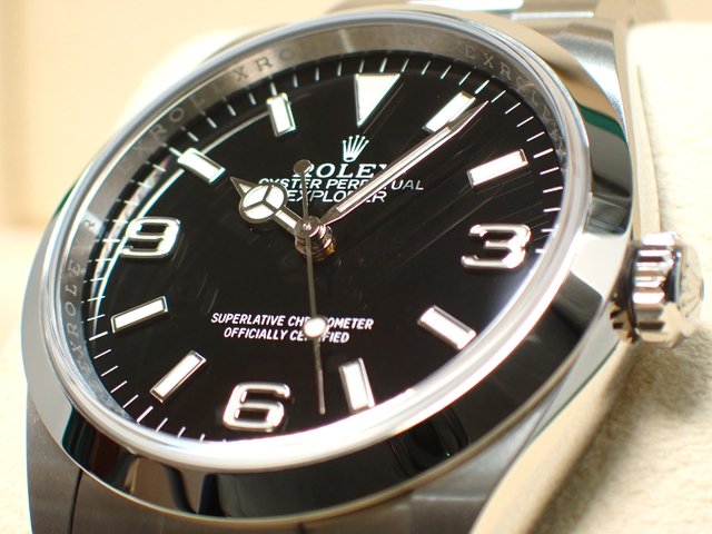 ロレックス エクスプローラーⅠ 36MM Ref.124270 '23年購入 - 腕時計 ...