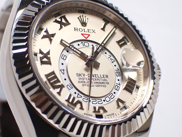 ロレックス スカイドゥエラー アイボリーローマ 18KWG 326939 - 腕時計 
