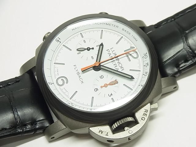 パネライ ルミノール クロノ フライバック ゼブラ PAM01297 世界