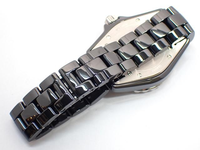 シャネル J12 ブラックセラミック 33mm H0682 - 腕時計専門店
