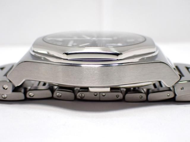 ジラール・ペルゴ ロレアート クロノグラフ 42MM ブラック
