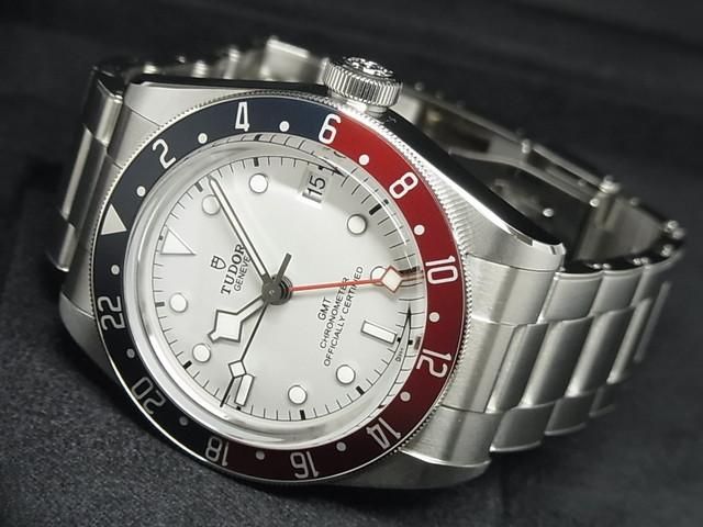 チューダー ブラック・ベイ GMT 41MM オパラインダイヤル 79830RB 