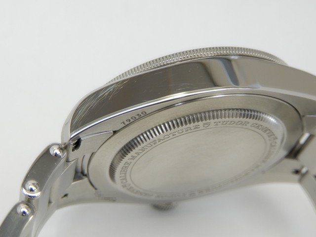 チューダー　ブラックベイ・フィフティエイト　39MM　ブルー文字盤　79030B - 腕時計専門店THE-TICKEN(ティッケン) オンラインショップ