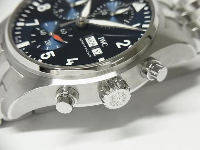 IWC パイロットウォッチ・クロノグラフ 41 ブルーダイヤル