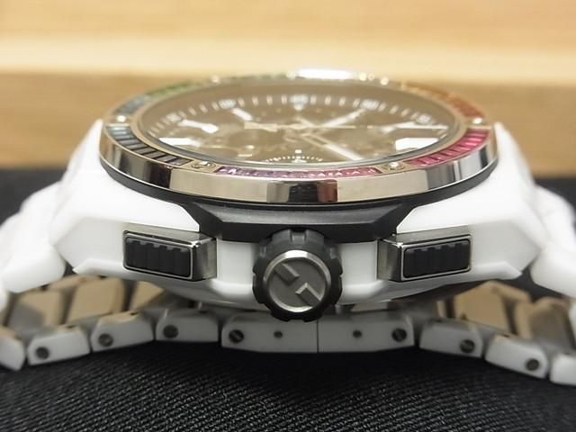 ウブロ ビッグ・バン インテグレーテッド ホワイトセラミック バゲット