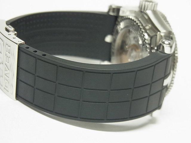 ロジェ・デュブイ イージーダイバー 43MM カーボンダイヤル 正規