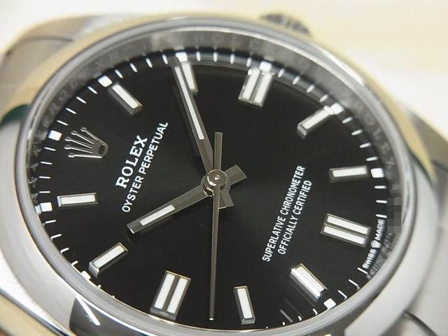 ロレックス オイスターパーペチュアル 36 ブラック 126000 '21年