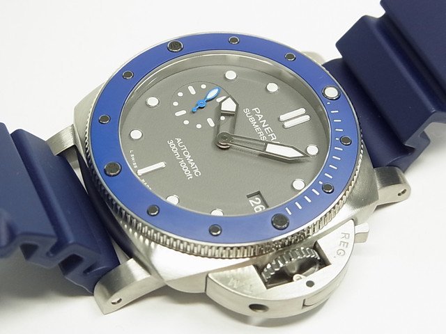 パネライ サブマーシブル 42MM シャークグレー PAM00959 - 腕時計専門店THE-TICKEN(ティッケン) オンラインショップ