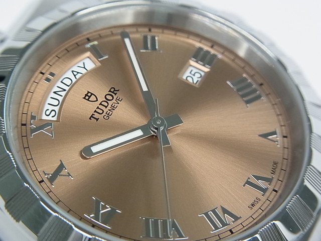 チューダー ロイヤル・デイトデイ 41MM サーモンピンク 28600 - 腕時計 