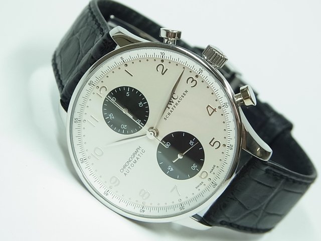 IWC ポルトギーゼ クロノグラフ シルバー×黒文字盤 IW371411 正規品 - 腕時計専門店THE-TICKEN(ティッケン) オンラインショップ