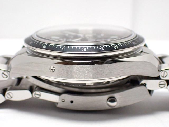 オメガ スピードマスター・レーシング ブラック文字盤 40MM Ref