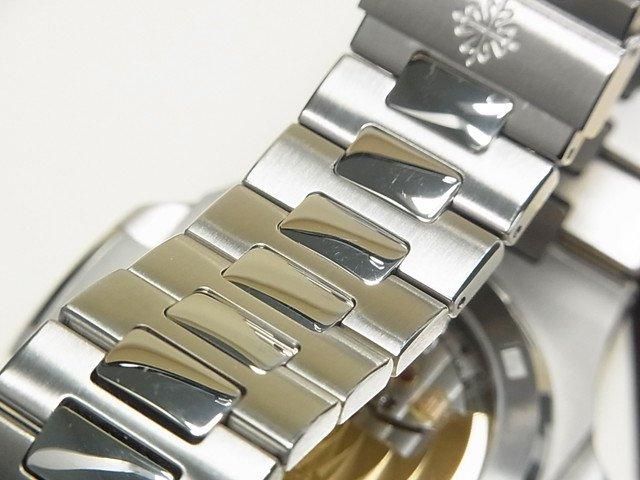 パテック・フィリップ ノーチラス ブラック/ブルーダイヤル 5711/1A