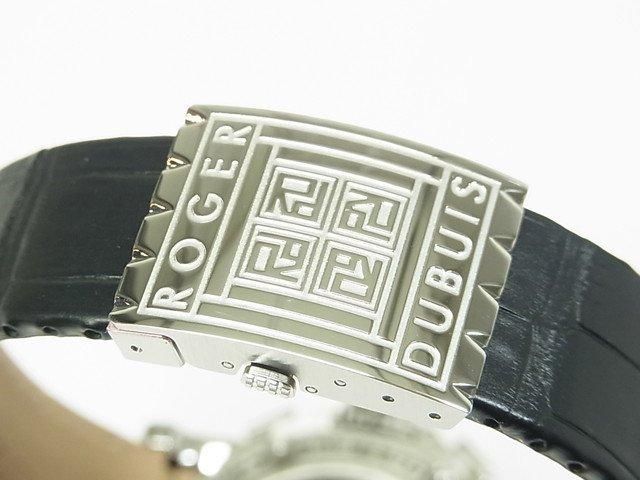 ロジェ・デュブイ エクスカリバー・クロノグラフ 45MM ホワイト