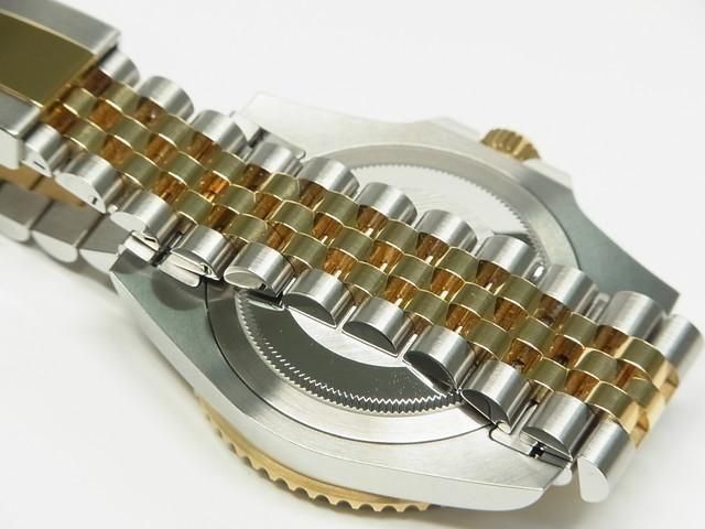 ロレックス GMTマスターII SS×YGコンビ 126713GRNR '23年購入 - 腕時計