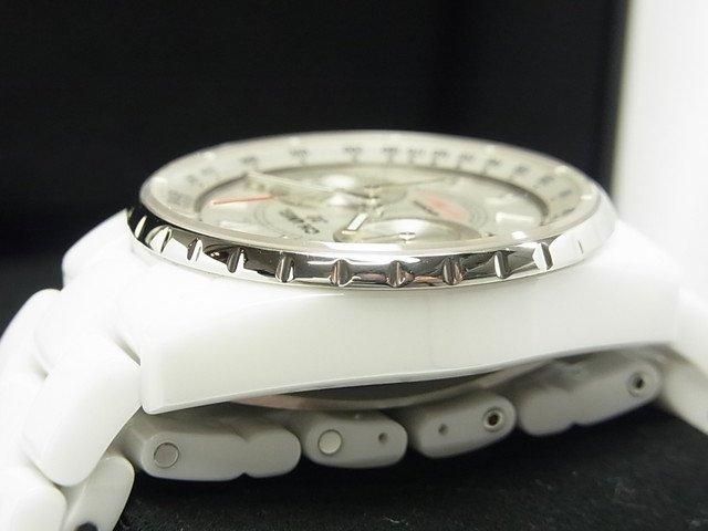 シャネル J12 スーパーレッジェーラ ホワイト 41MM Ref.H3410
