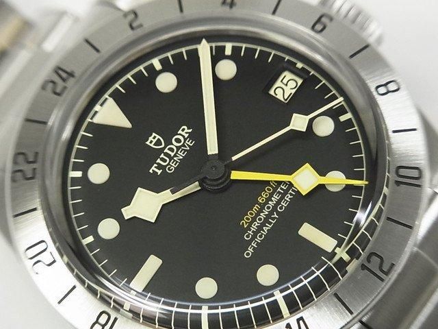 TUDOR ブラックベイプロ　79470 自動巻き腕時計　美品 中古)TUDOR チューダー ブラックベイ プロ 79470-0001（商品ID
