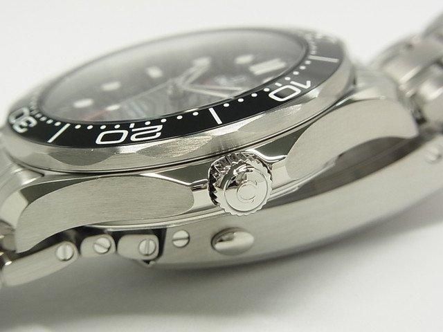 オメガ シーマスター ダイバー300M ブラック文字盤 42MM 210.30 オメガ シーマスター ダイバー300M ブラック文字盤 42MM 210.30