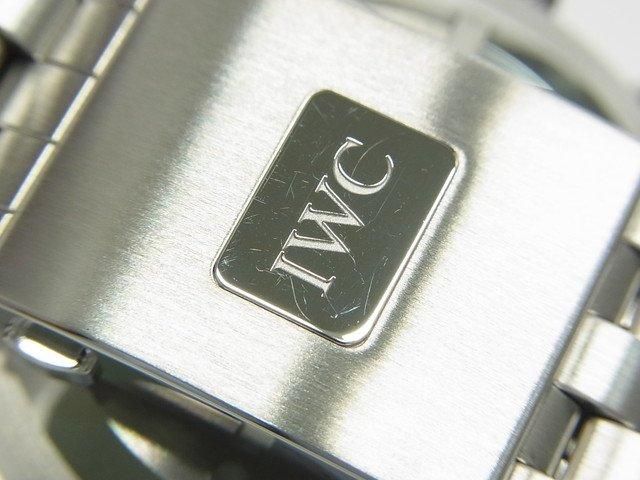 IWC パイロット・ウォッチ クロノグラフ ブラック IW377710 正規